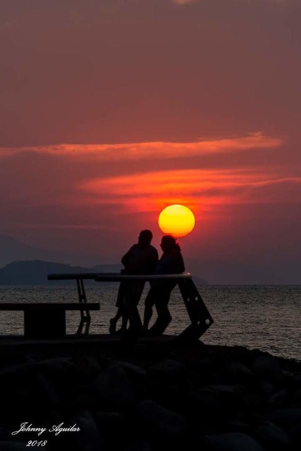 Atardecer Porteno Puntarenas Extérieur photo